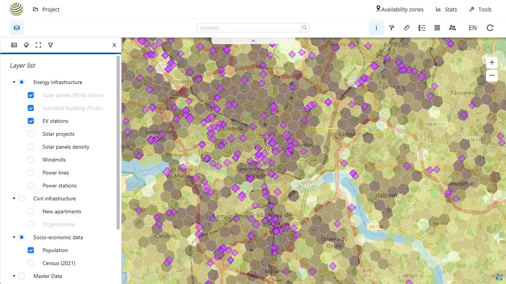 GeoDataSide GIS platform: map of Porto with energy infrastructure and population layers